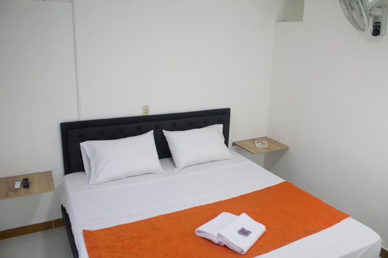Hotel Picasso 70 Medellín Esterno foto